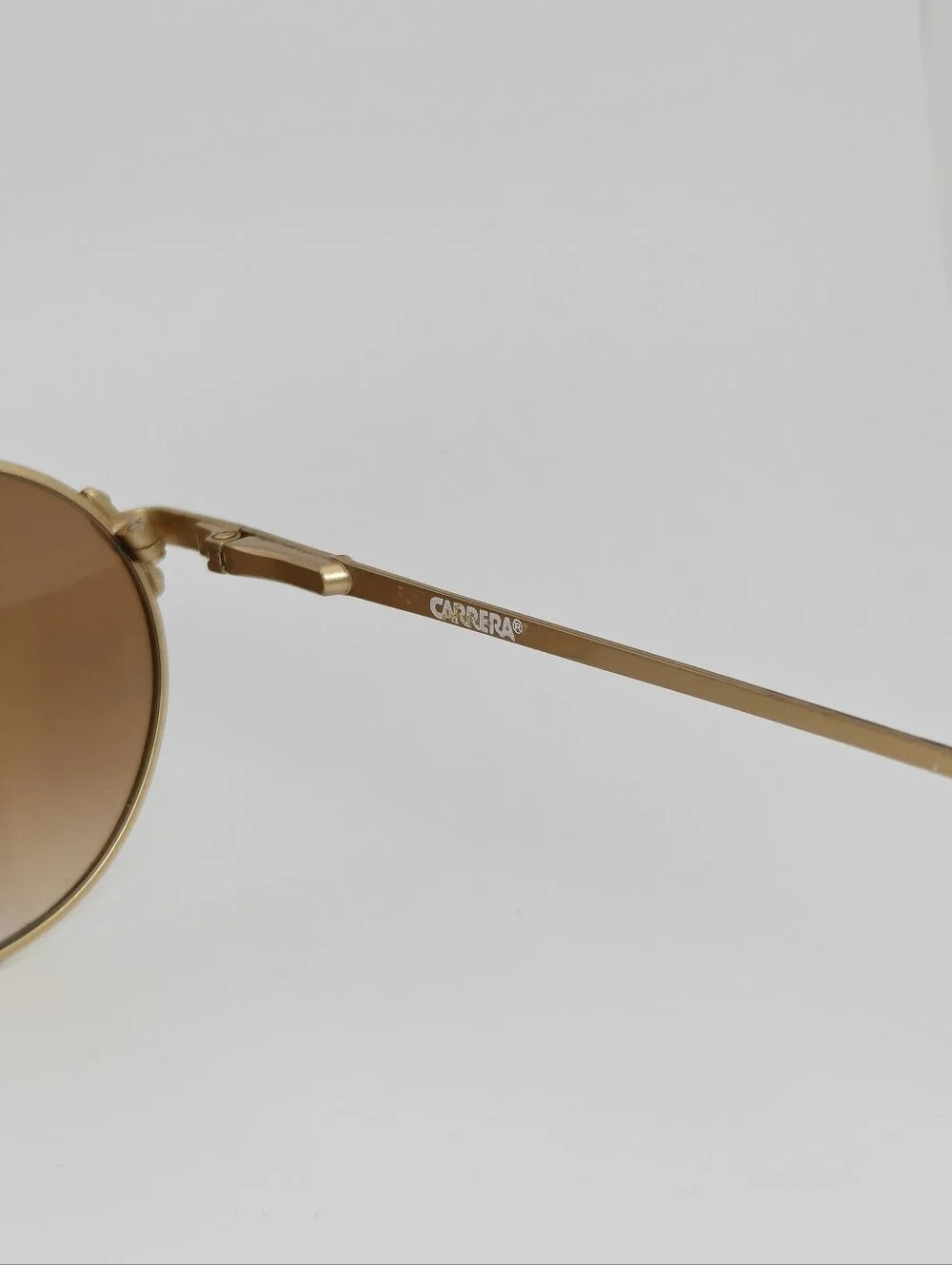 Carrera. 4913. 42. Men's Gold Frame Sunglasses with Brown Lenses. Made In Japan.